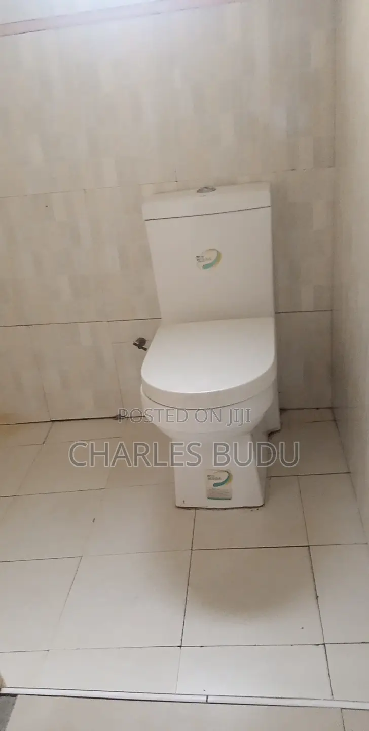 Single Room Sc in Dansoman Control for Two Years