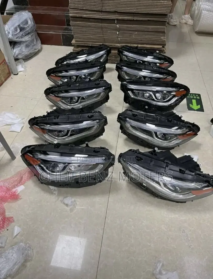 Mercedes Benz GLA 250 Headlight and Parts Available