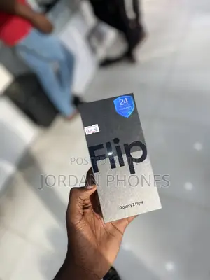 New Samsung Galaxy Z Flip4 256 GB Gray