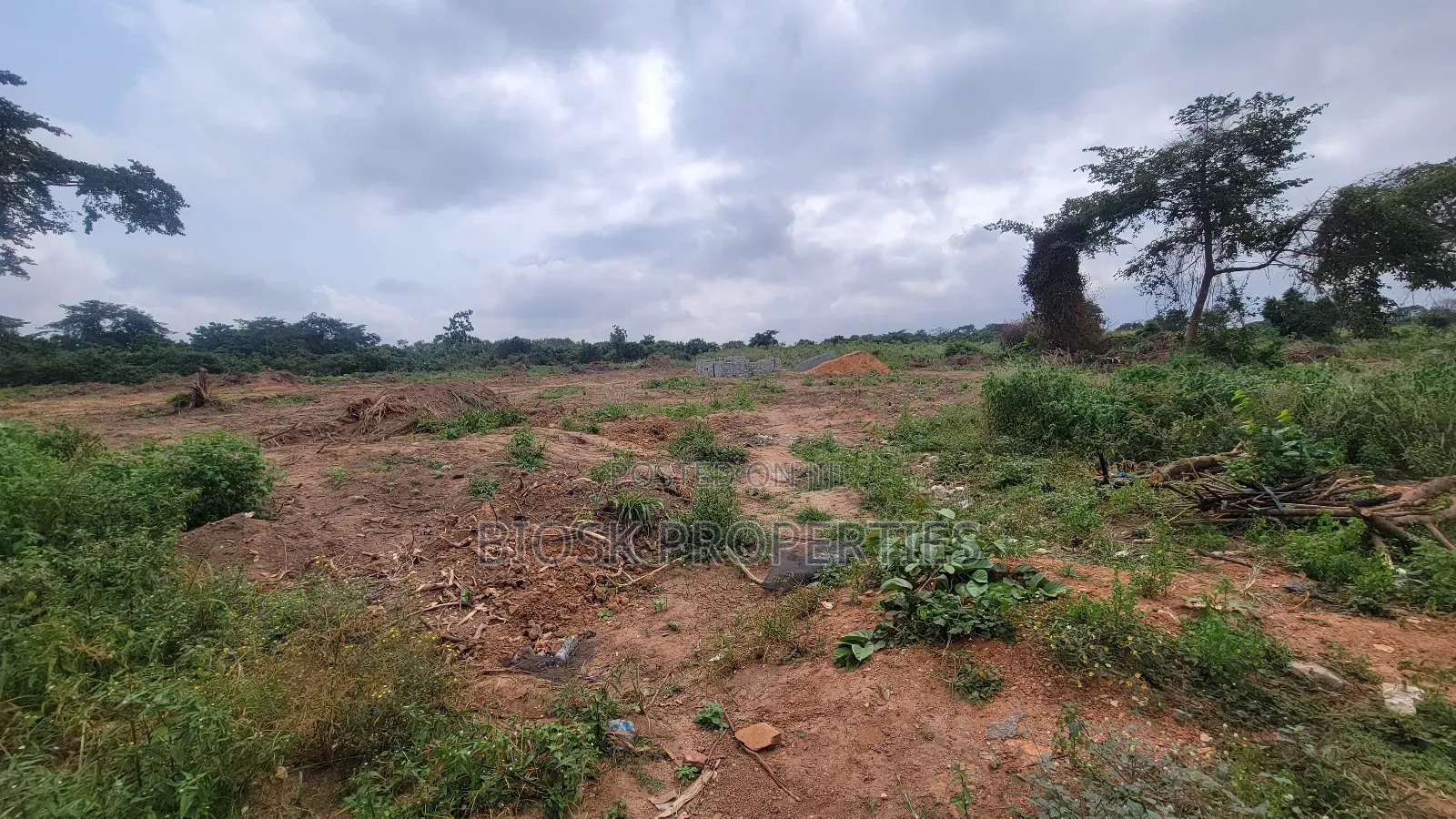 Rresidential Titled Land for Sale at Malejor