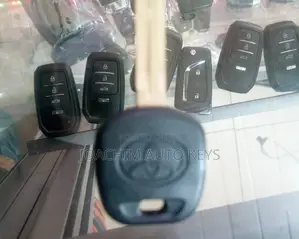 Toyota Corolla Keys