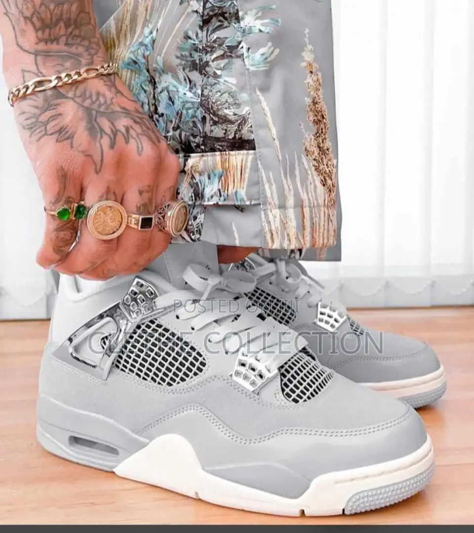 Jordan 4 Sneakers