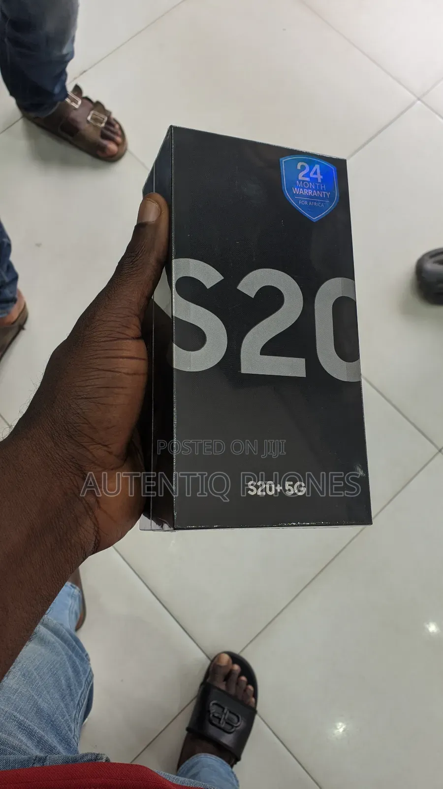 New Samsung Galaxy S20 128 GB Black