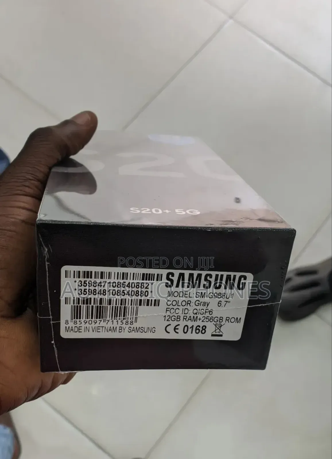 New Samsung Galaxy S20 128 GB Gray