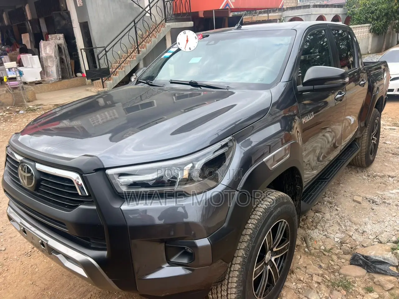 Toyota Hilux 2021 Black