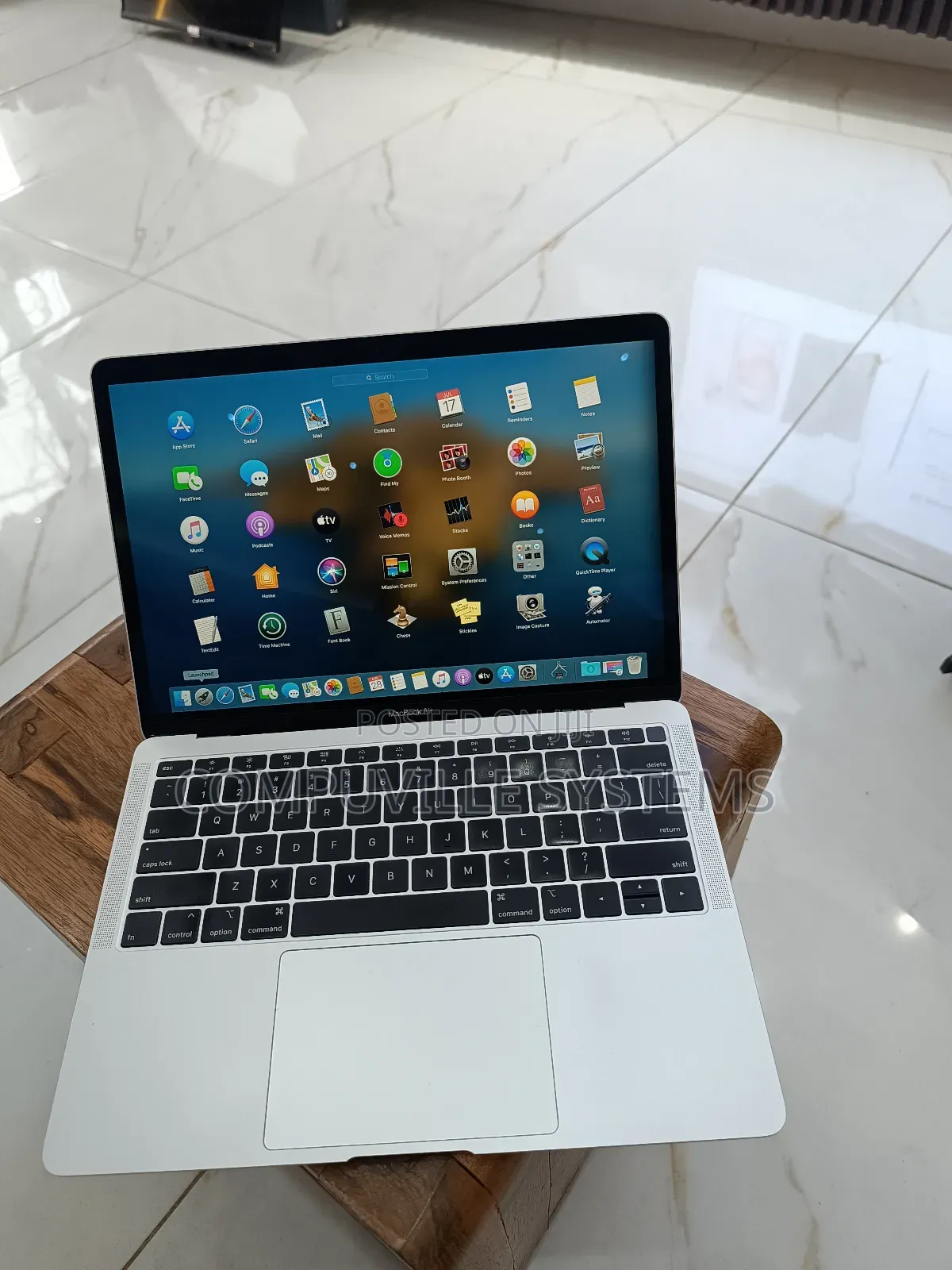 Laptop Apple MacBook Air 2019 8GB Intel Core I5 SSD 256GB