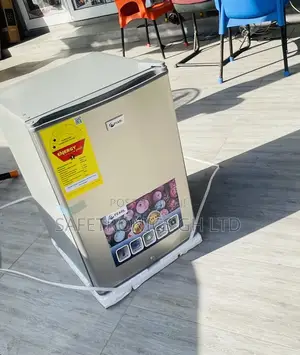 Lockable Singledoor Topfreezer Pearl Cabinet Tabletop