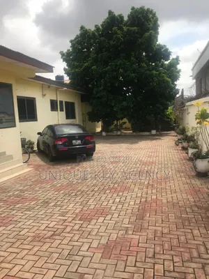 3bdrm House in Unique Key Agency, Tesano for sale