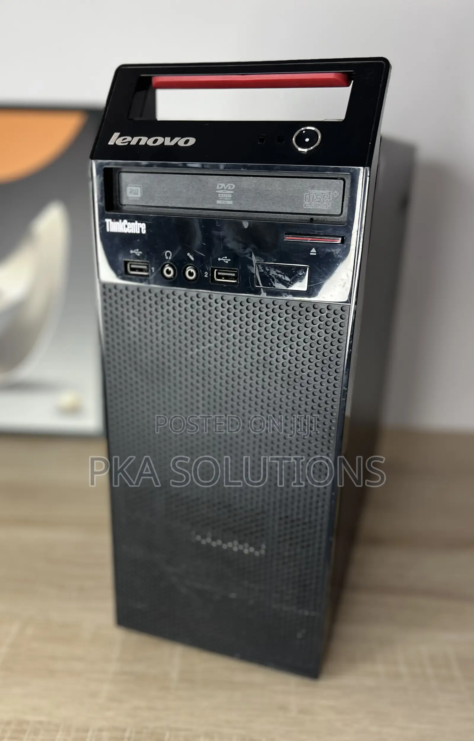 Desktop Computer Lenovo 4GB Intel Core i3 HDD 500GB