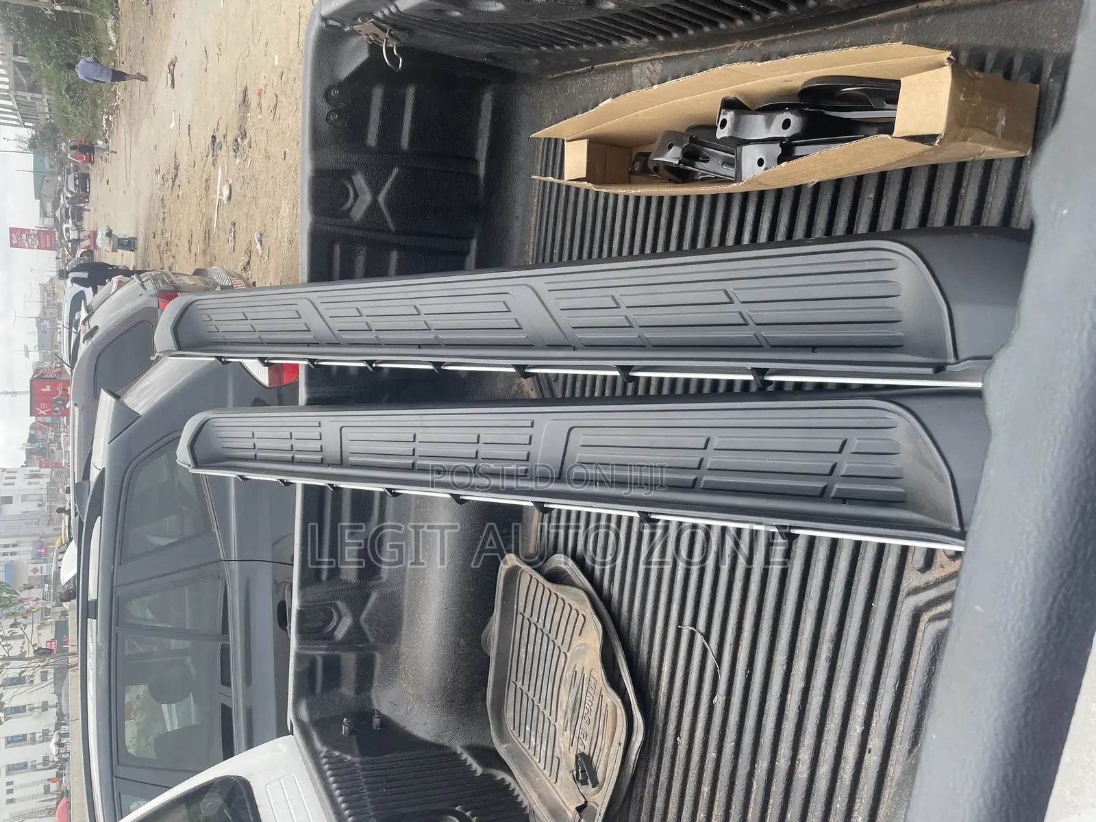 Toyota Hulix 2012,2020 Side Stepper