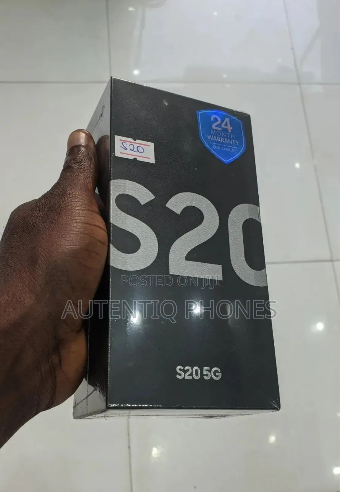 New Samsung Galaxy S20 128 GB Gray