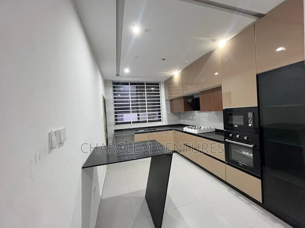 3bdrm Townhouse/Terrace in Charclem Ventures, East Legon for sale