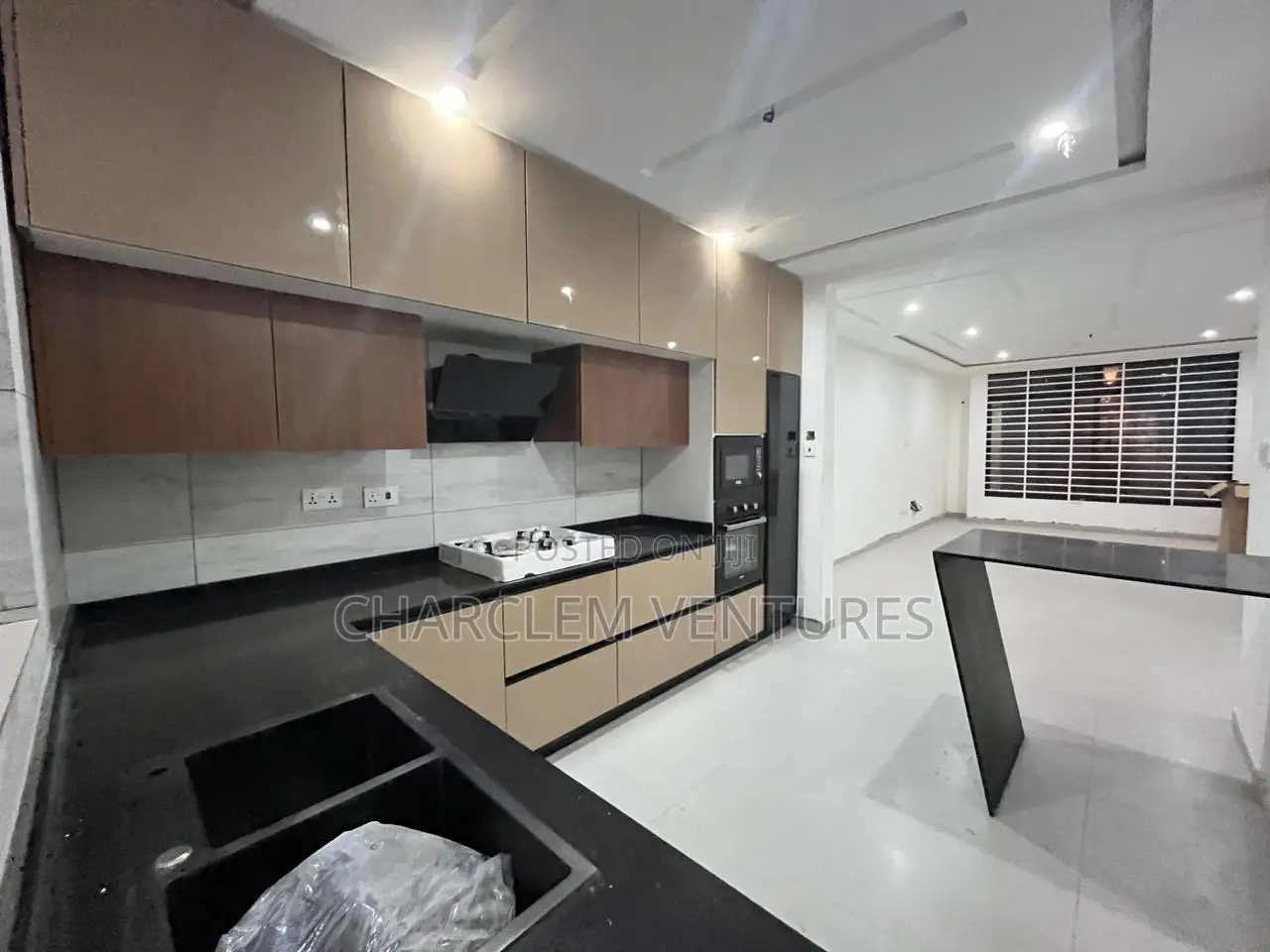 3bdrm Townhouse/Terrace in Charclem Ventures, East Legon for sale