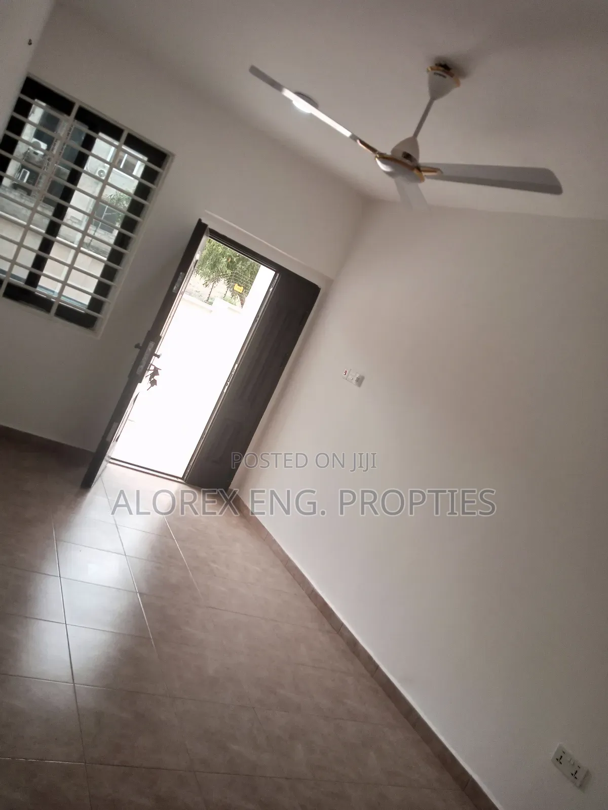 1bdrm Apartment in Chamber Self, Adenta for rent