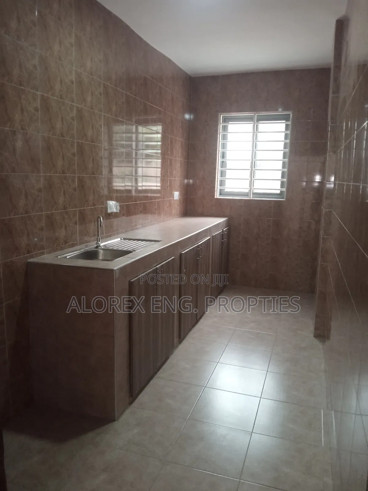 1bdrm Apartment in Chamber Self, Adenta for rent