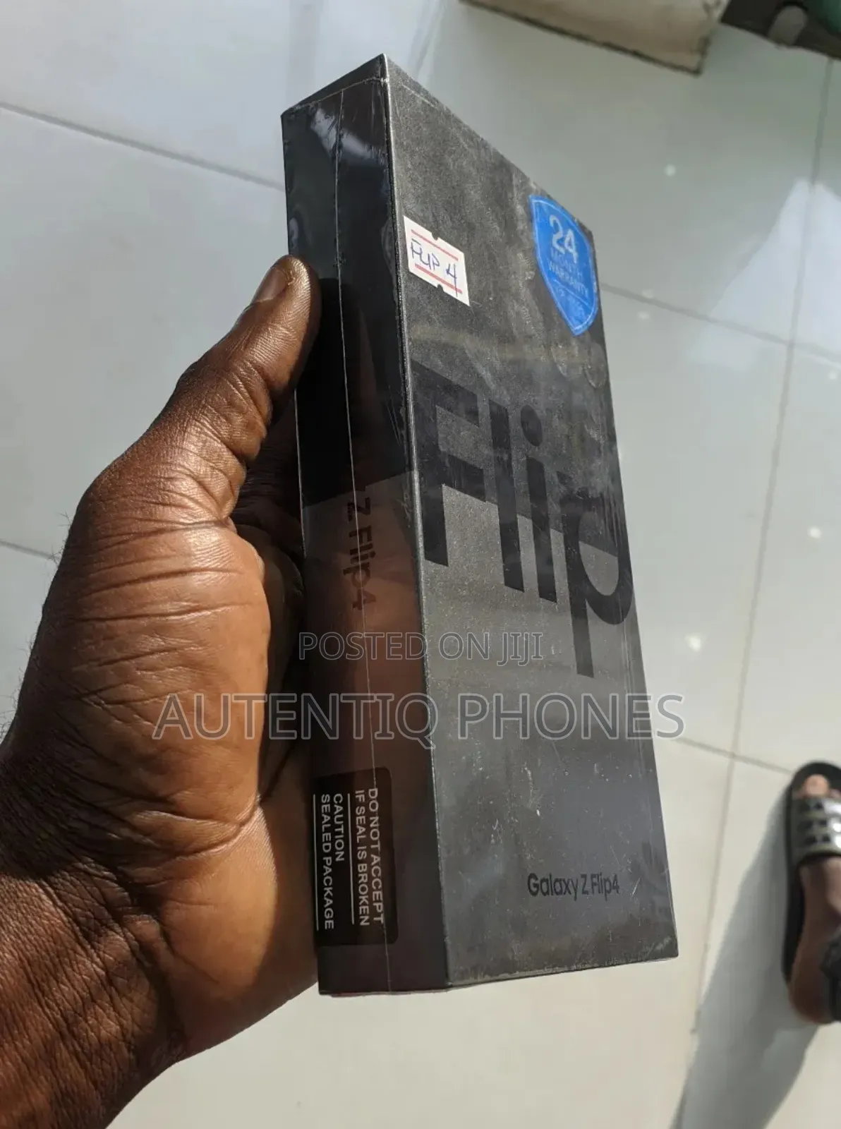 New Samsung Galaxy Z Flip4 256 GB Black