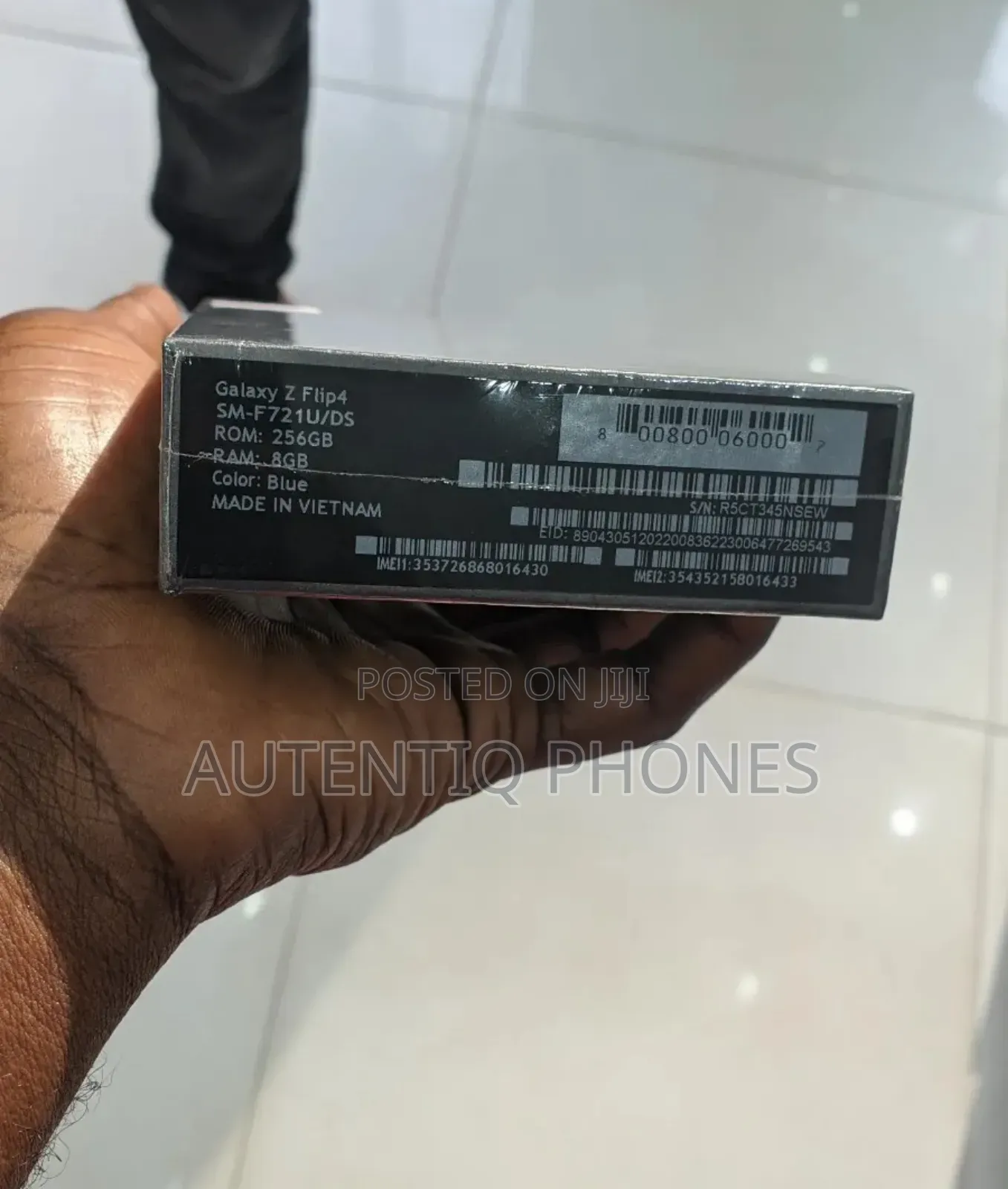 New Samsung Galaxy Z Flip4 256 GB Black