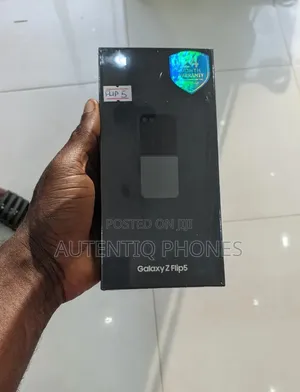 New Samsung Galaxy Z Flip5 256 GB Black