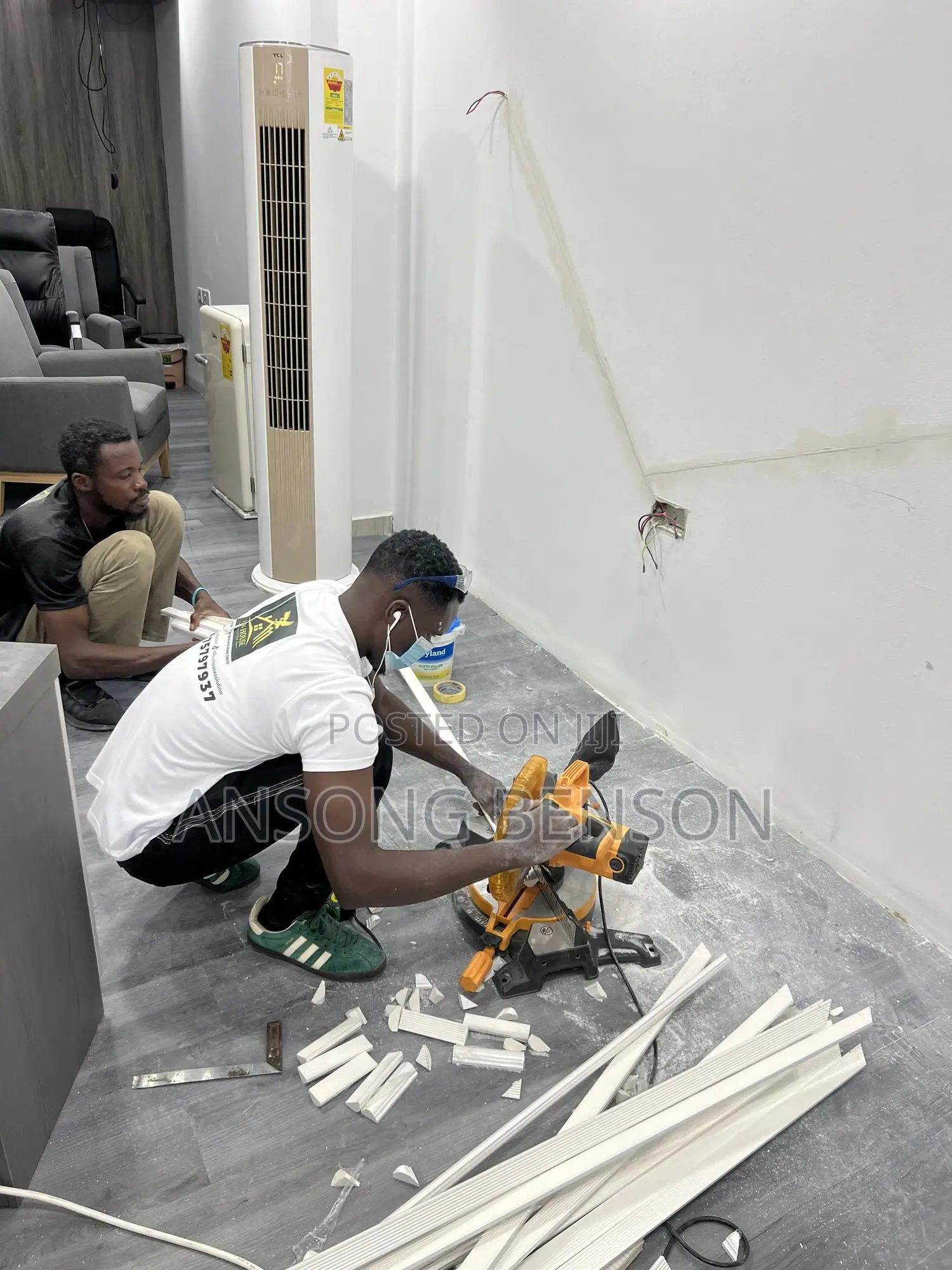 Professional Installer and Trainer of 3d Wall Moulds