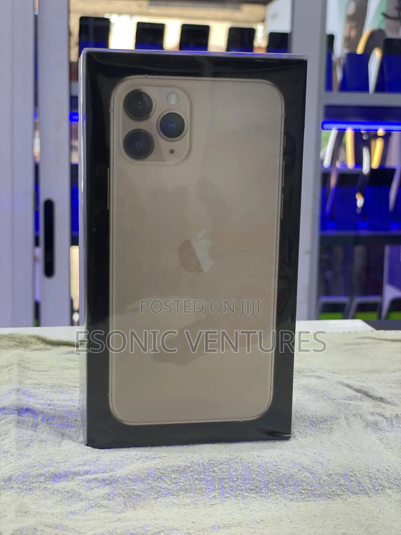 New Apple iPhone 11 Pro 256 GB Gold