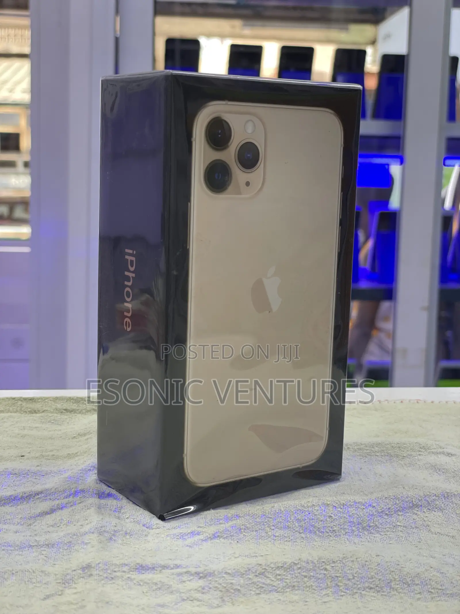 New Apple iPhone 11 Pro 256 GB Gold