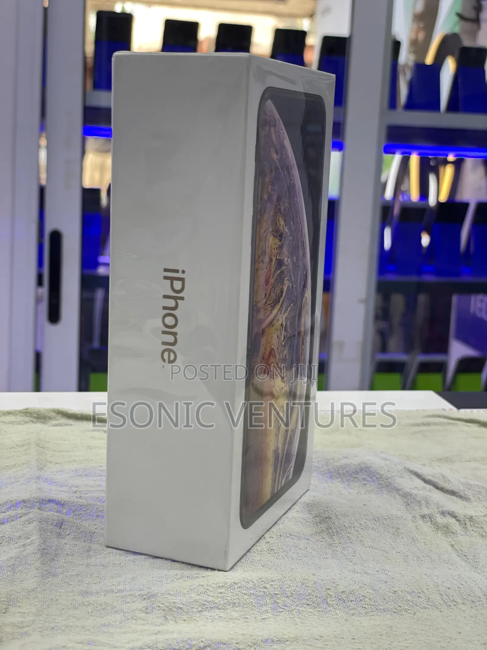 New Apple iPhone XS Max 256 GB Gold