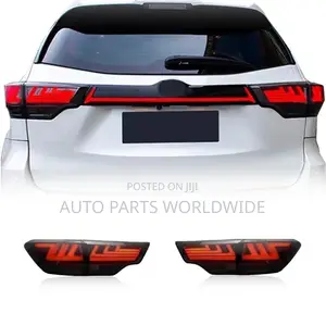 Toyota Highlander Tail Light With Chrome Led 2015-2019