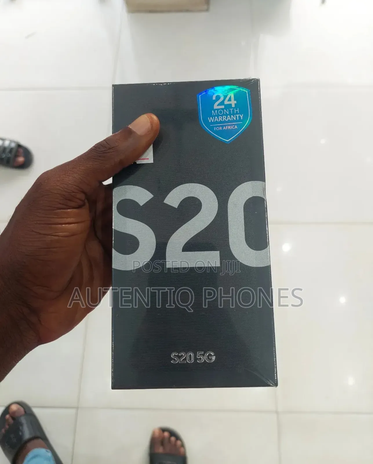 New Samsung Galaxy S20 128 GB Black