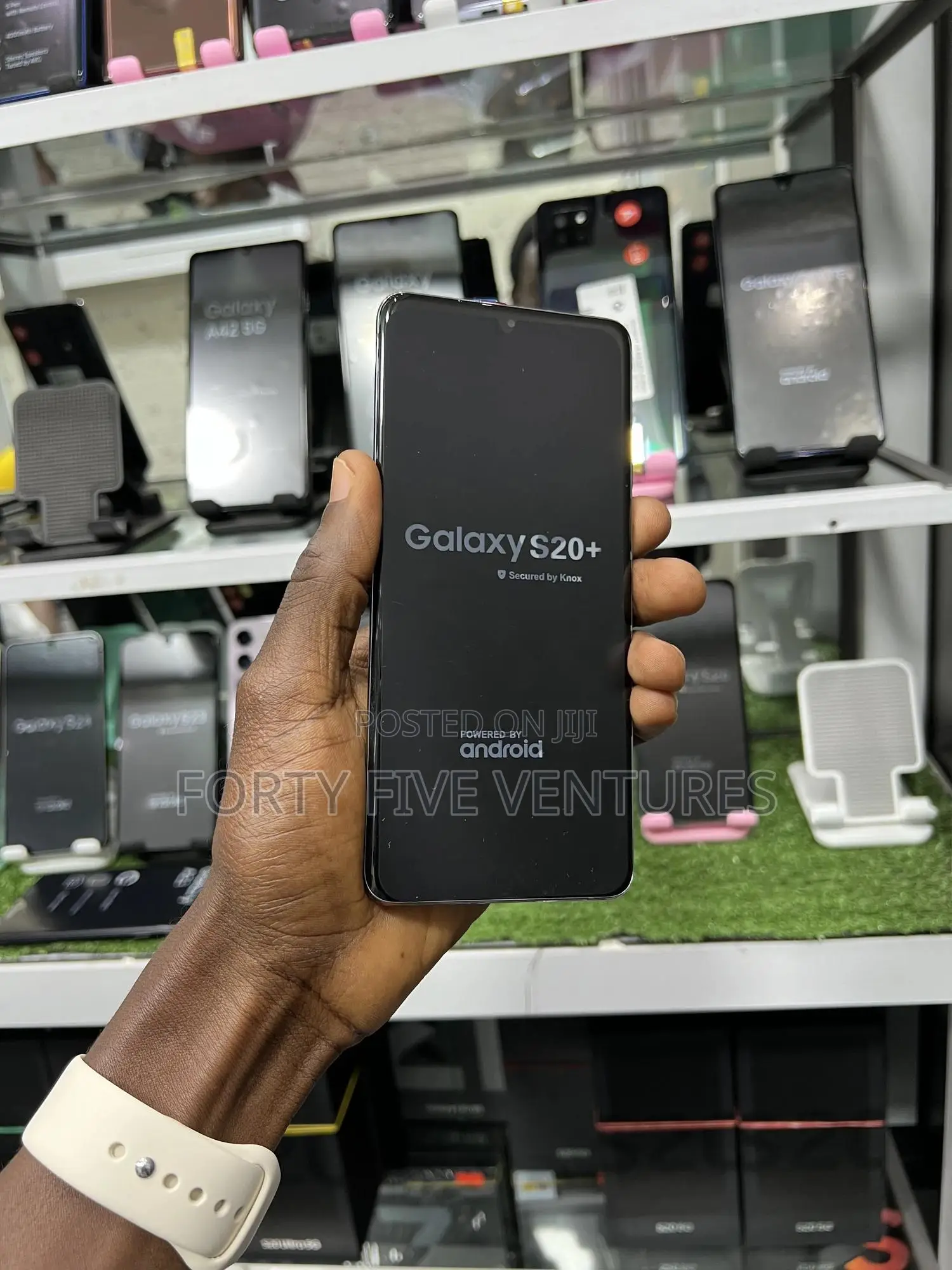 New Samsung Galaxy S20+ 128 GB Gray