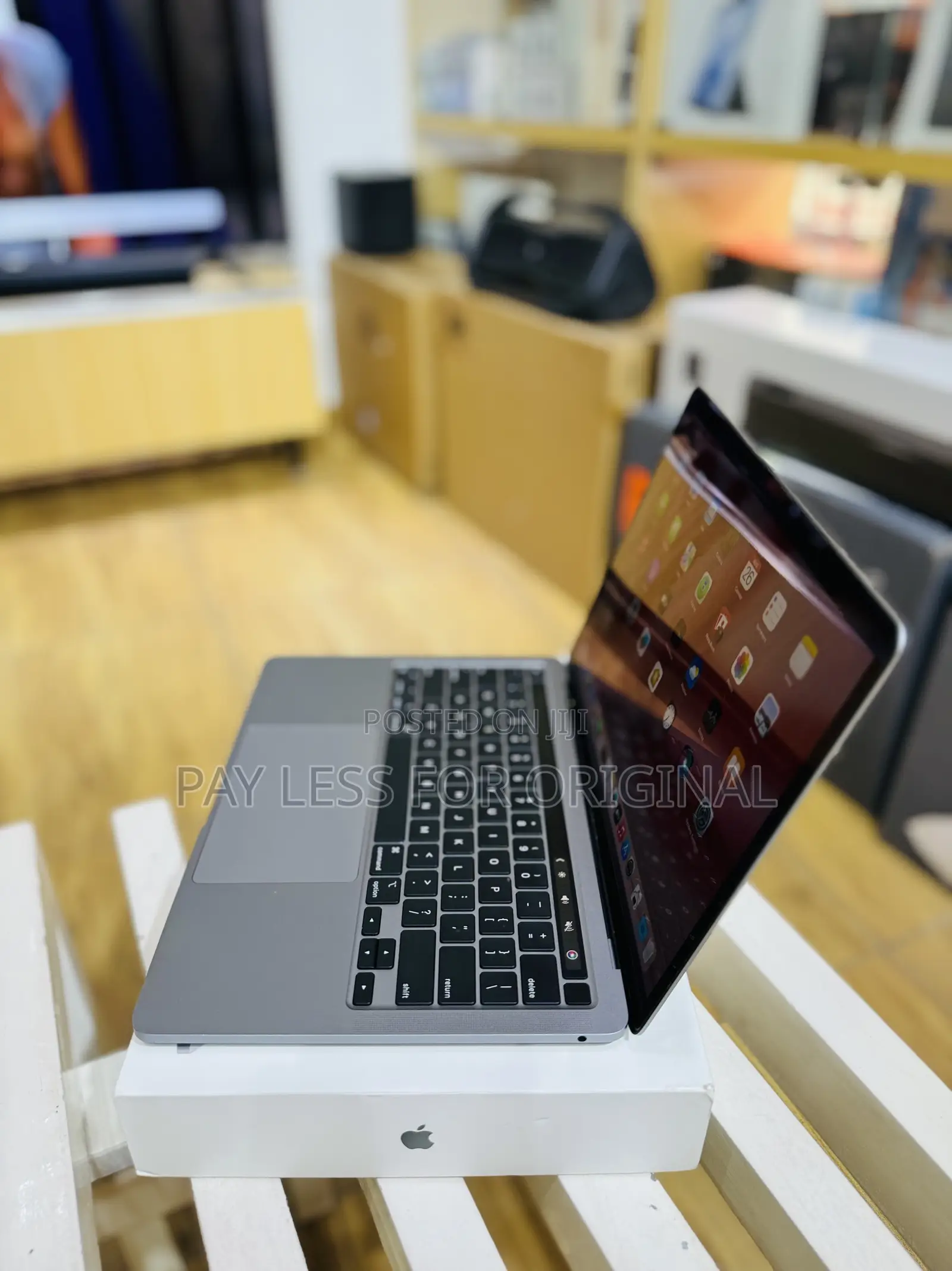 Laptop Apple MacBook Pro M1 8GB Apple M1 SSD 256GB