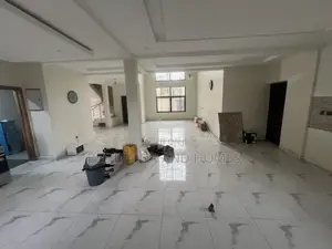 4bdrm House in Bee Decor & Homes, Adenta for sale