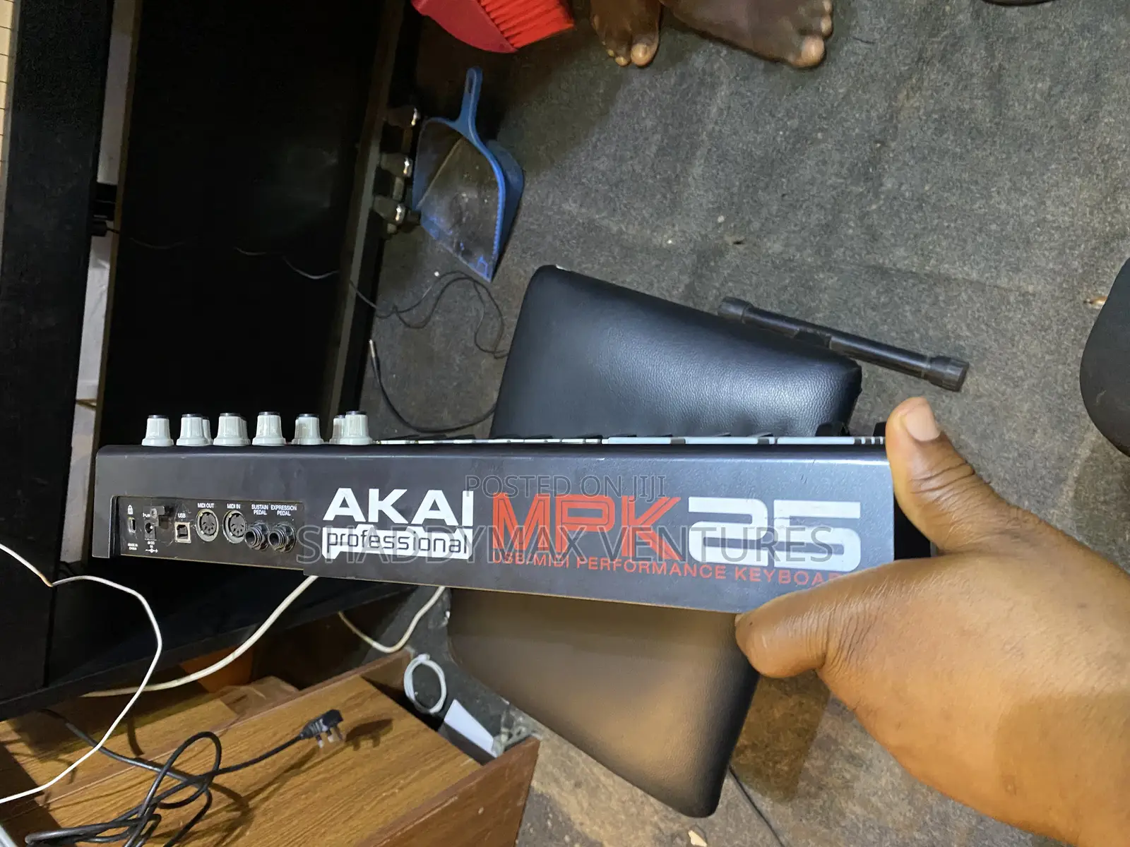 Akai MPK 25 Midi Keyboard