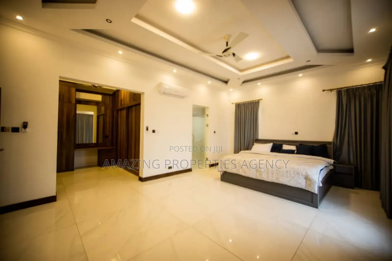 5bdrm House in Sakumono for sale