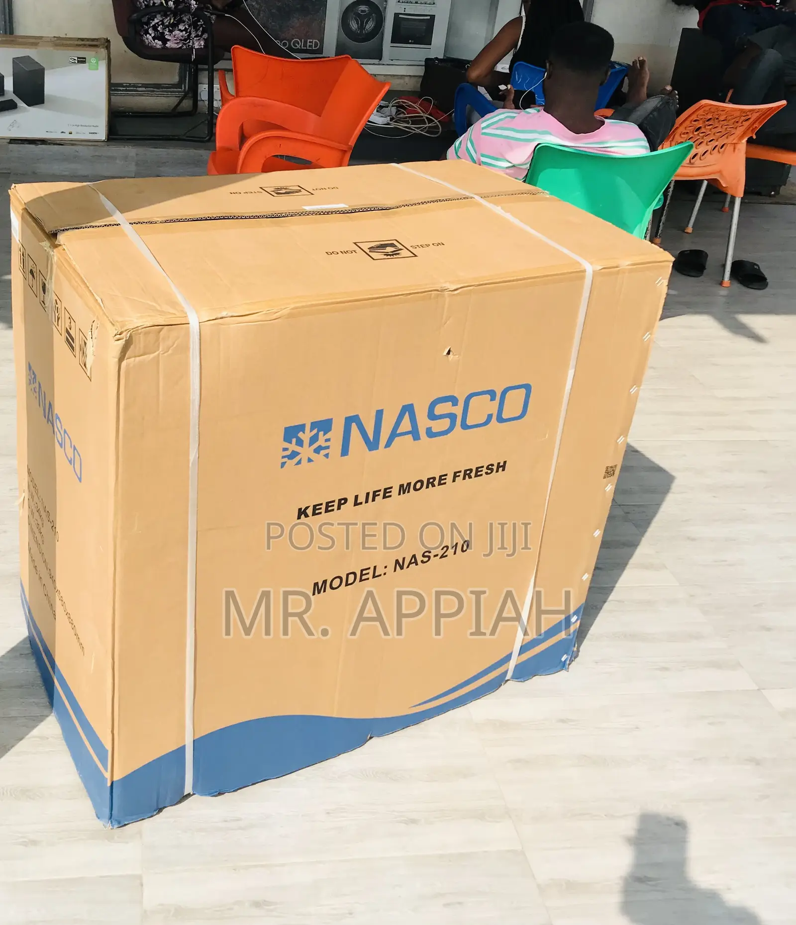 Purchase Nasco Nas-210 Single Door Chest Freezer(200L).