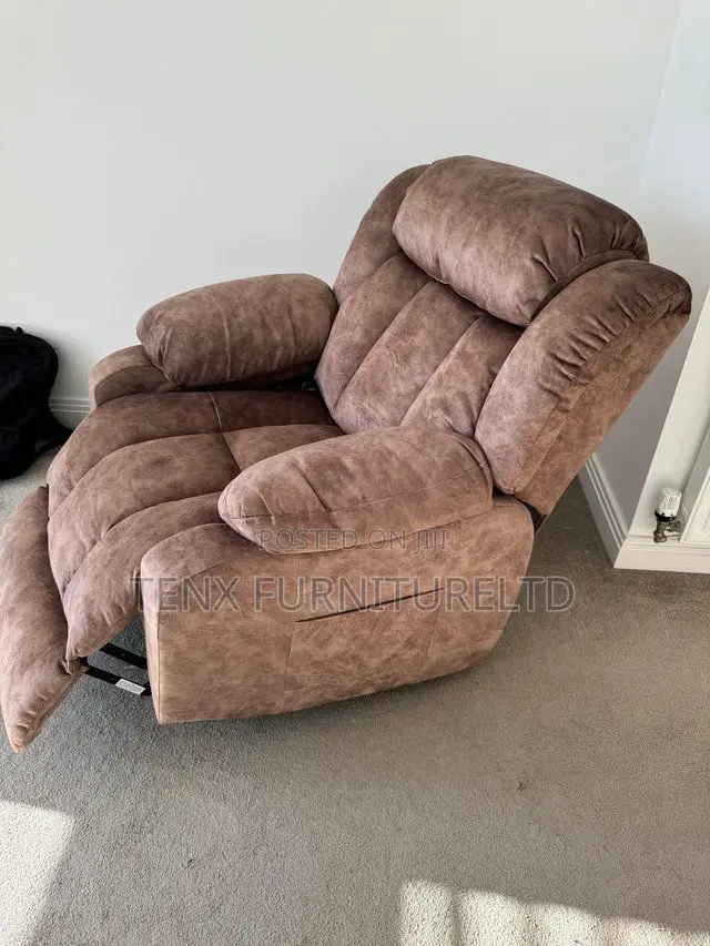 Recliner Sofa (Fluffy Inside)