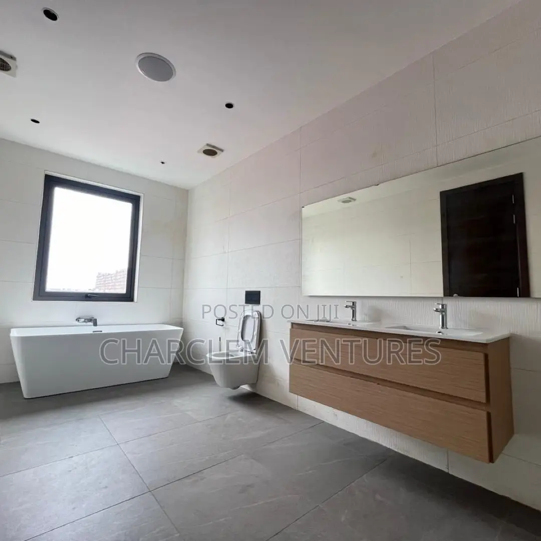 5bdrm House in Charclem Ventures, East Legon for sale