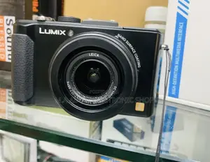 Shop Used Panasonic LUMIX DMC-LX7K 10.1 MP Camera(Black).