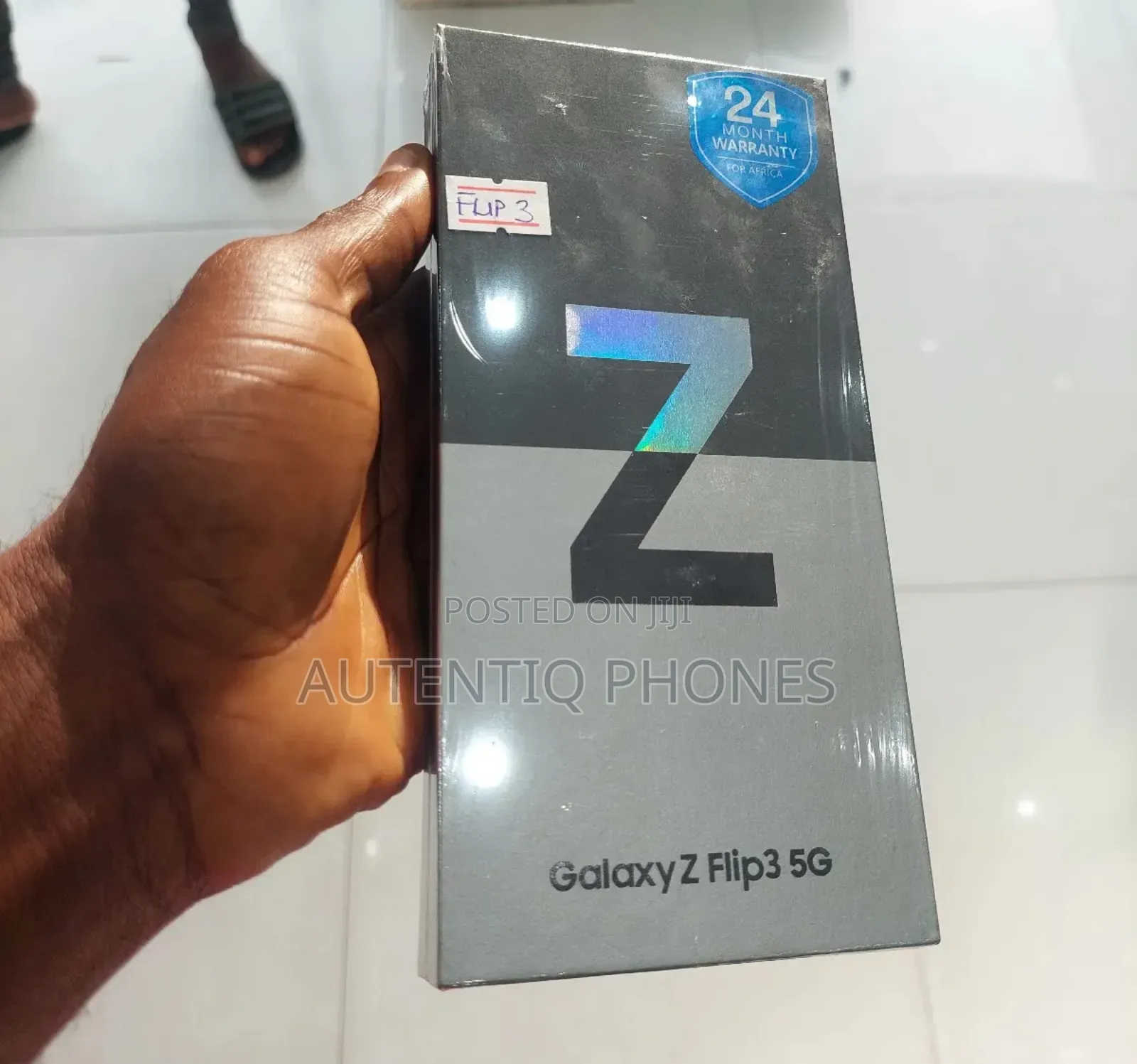 New Samsung Galaxy Z Flip3 5G 128 GB Black