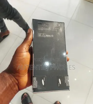 New Samsung Galaxy Z Flip3 5G 128 GB Black