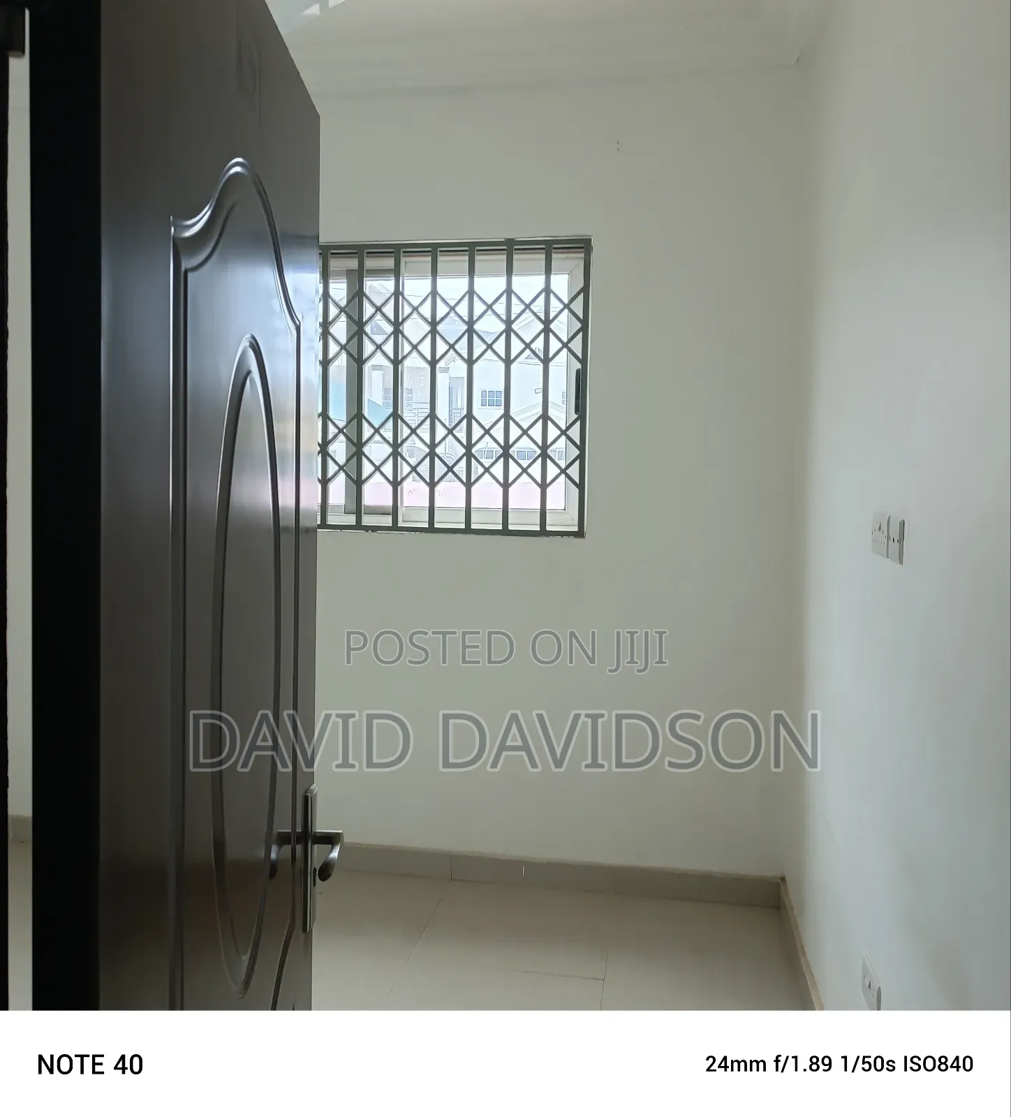 5bdrm Mansion in 5 Bedroom Self, Tema Metropolitan for rent