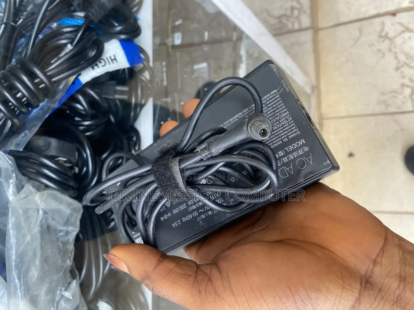 Original ASUS 20v~10A 200w AC Adapter for Asus Zen Book.