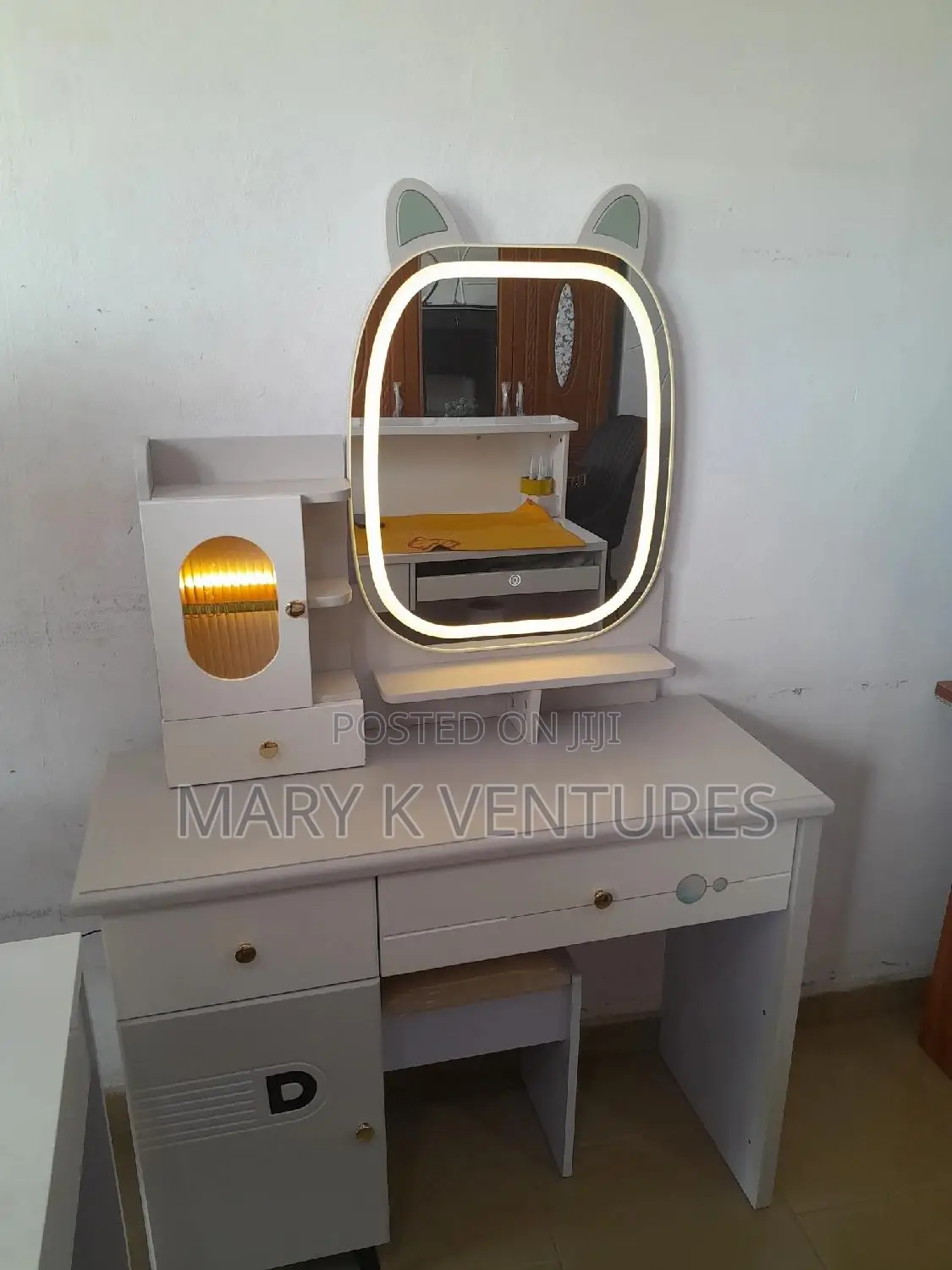 Dressing Mirror