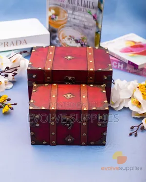 Multifunctional Treasure Chest