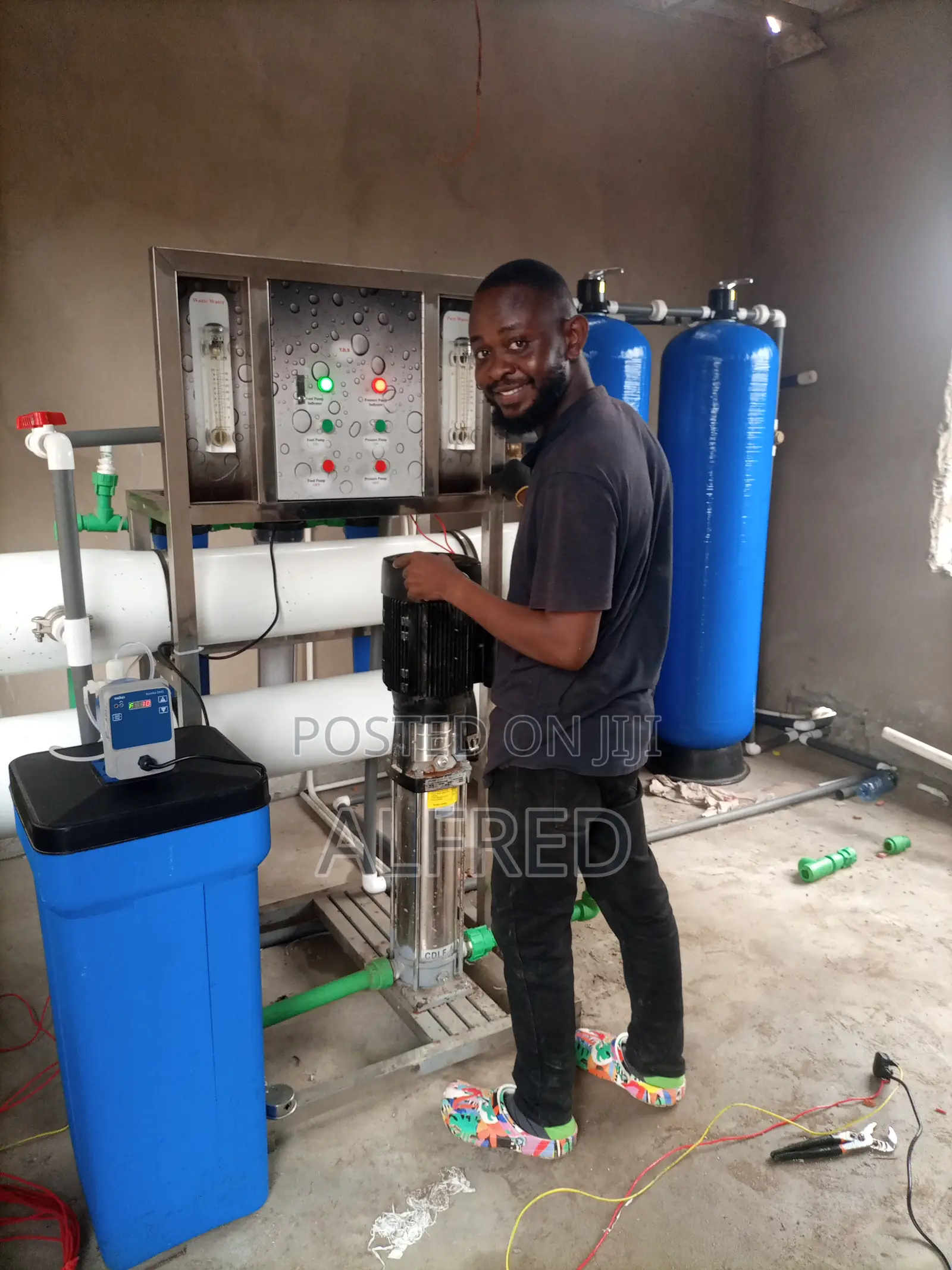 Reverse Osmosis Machine and Water Treatment Specialist