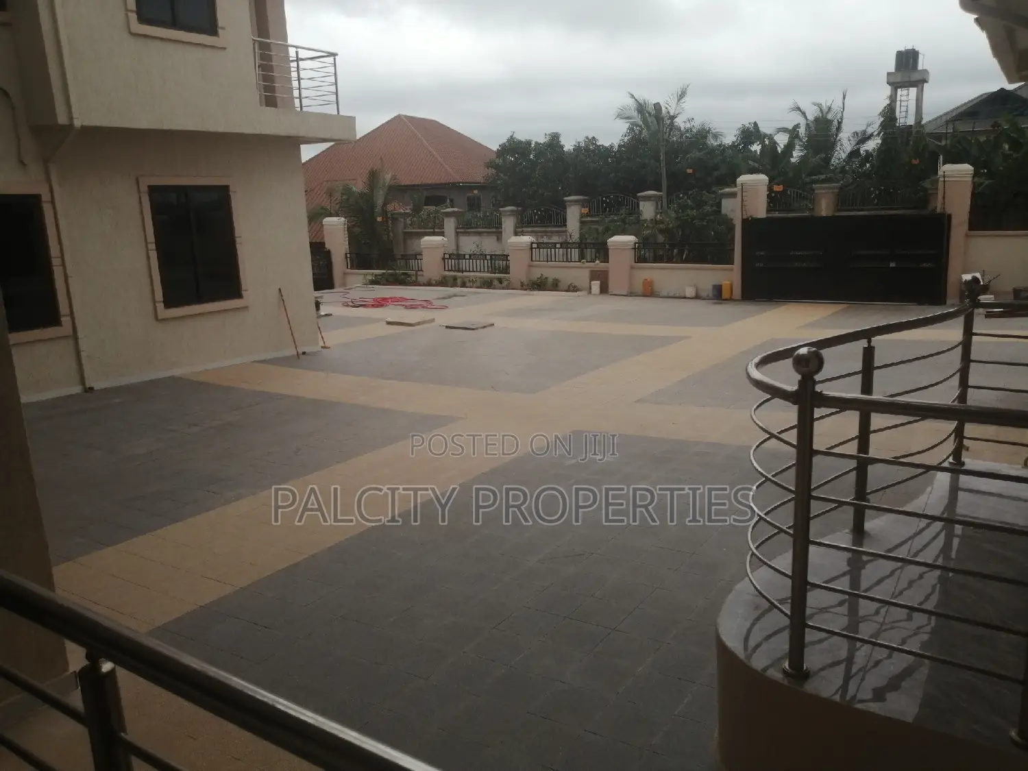 3bdrm Apartment in Atasemanso, Kumasi Metropolitan for rent