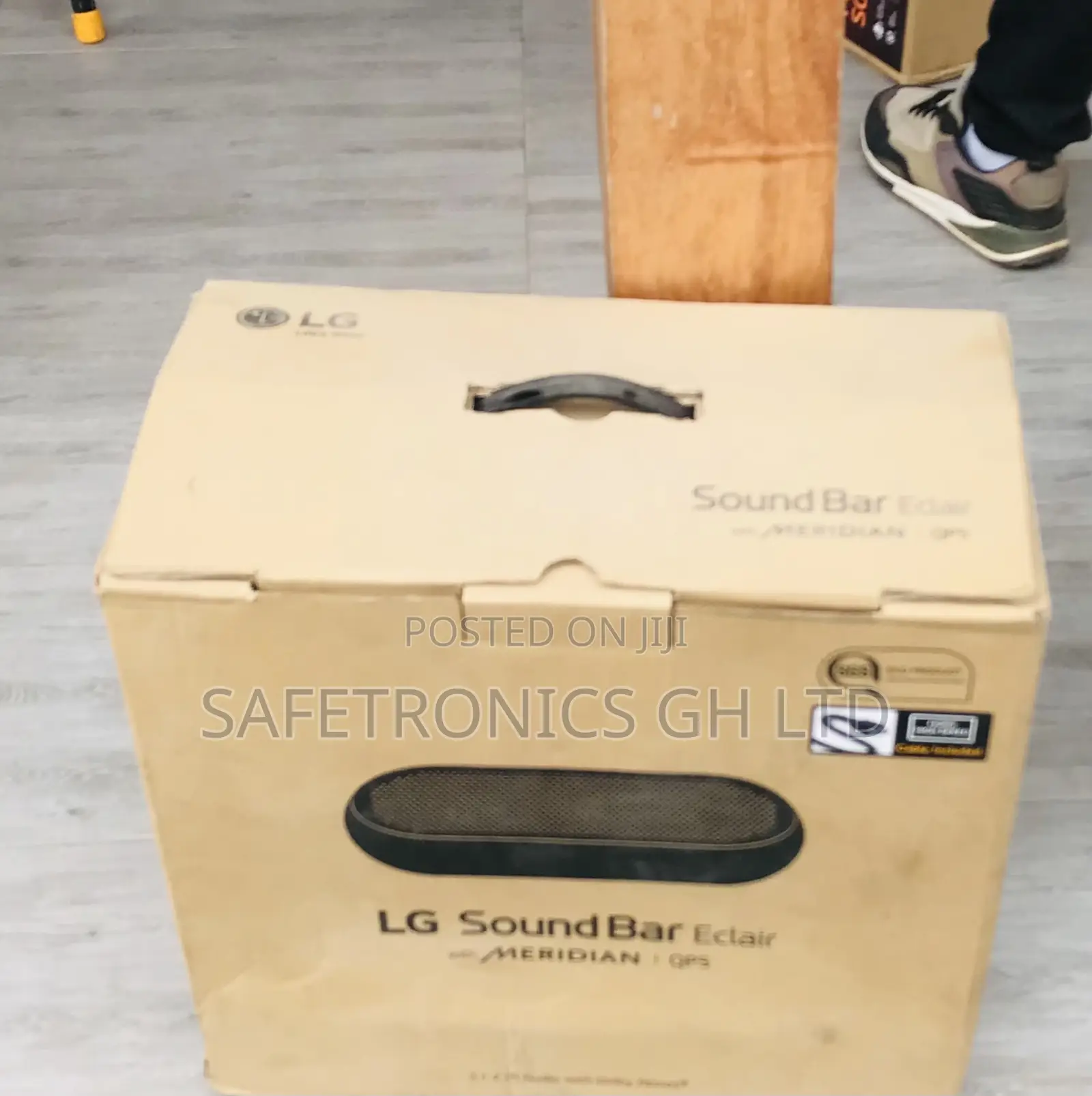 Unique Bluetooth LG Soundbar QP5 (Black) Wireless
