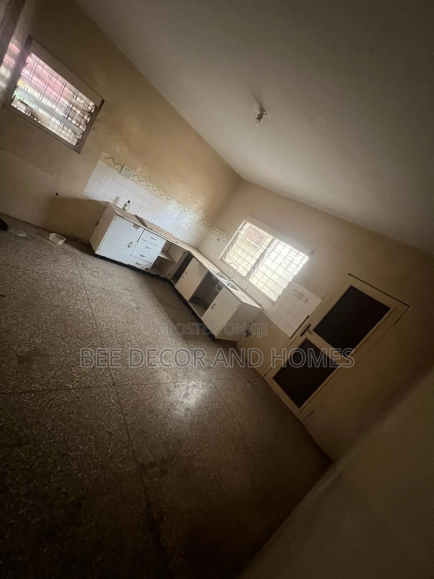 4bdrm House in Redco Flatq, Madina for sale
