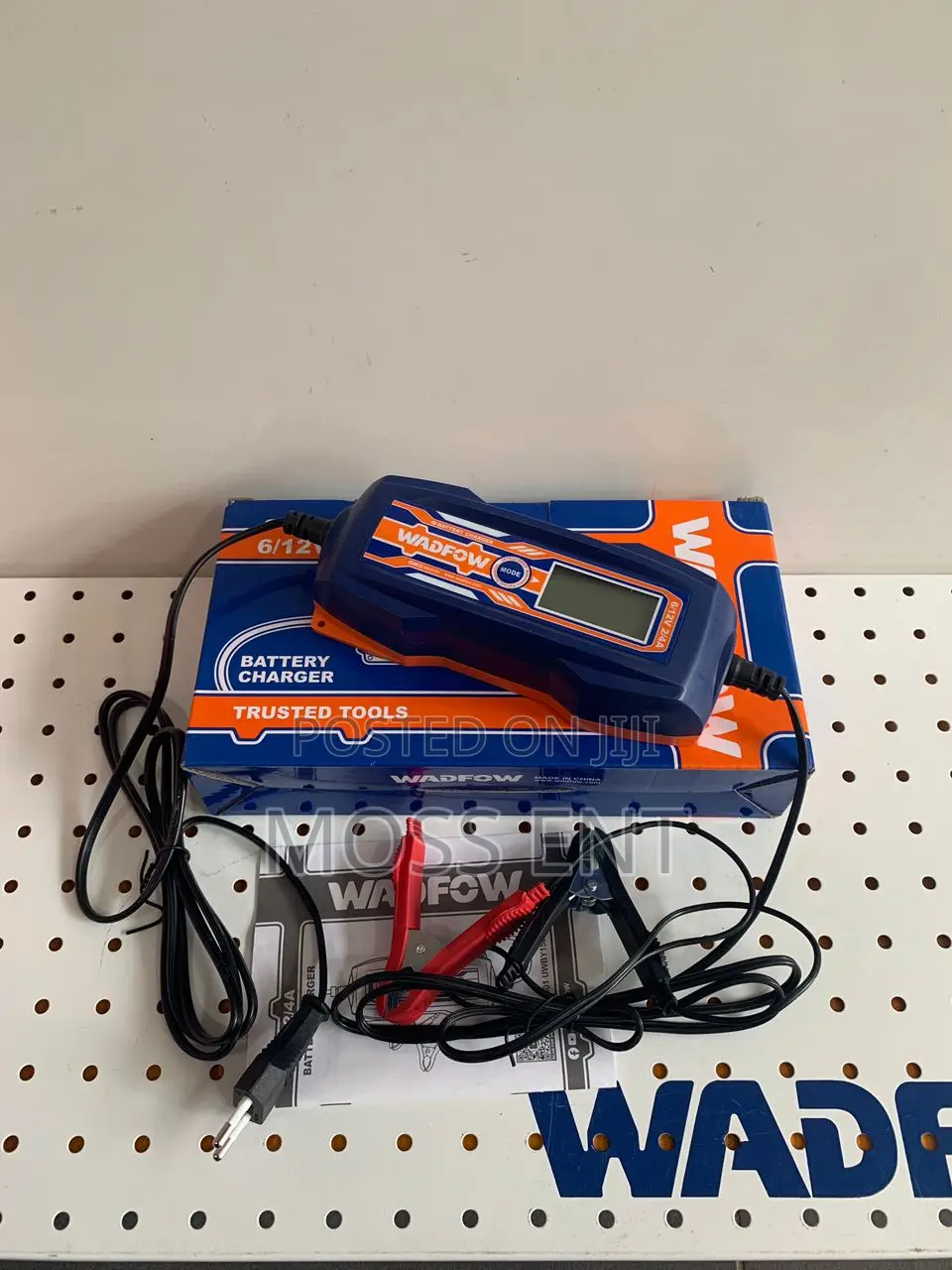 Wadfow Battery Charger 6/12v - C12p1- Wby1501