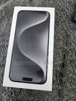 New Apple iPhone 15 Pro Max 256 GB Black
