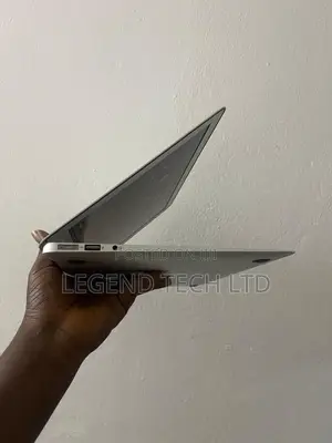 Laptop Apple MacBook Air 4GB Intel Core I5 SSD 160GB